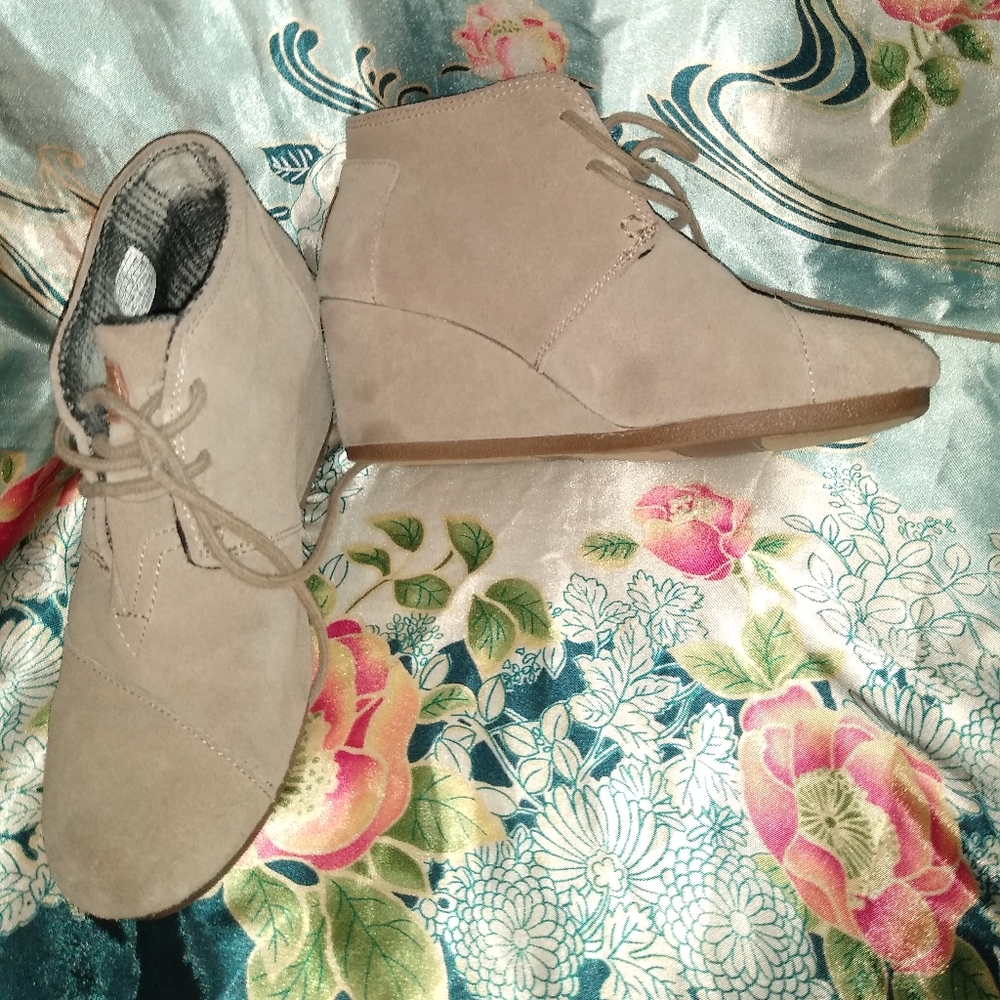Fall shoes